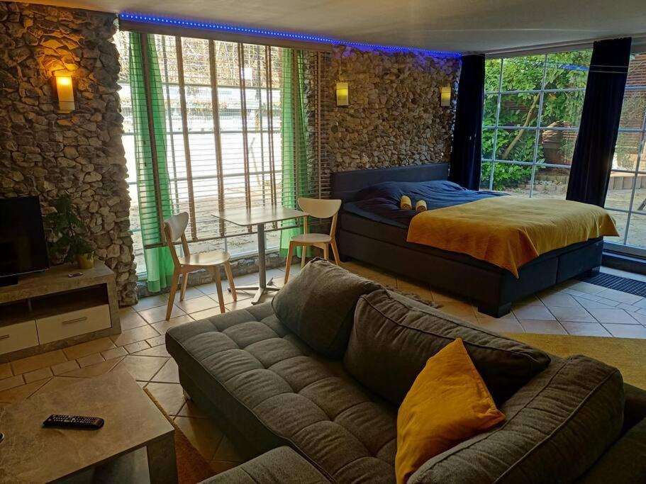 Kom Thuis In Deze Gezellige Loft Херлен Экстерьер фото